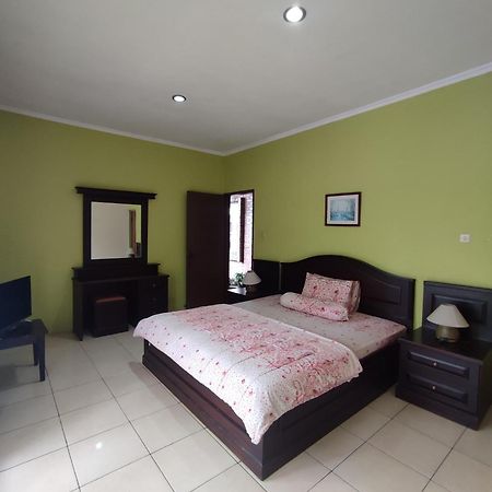 Maribaya Family Guest House Syariah Lembang Buitenkant foto